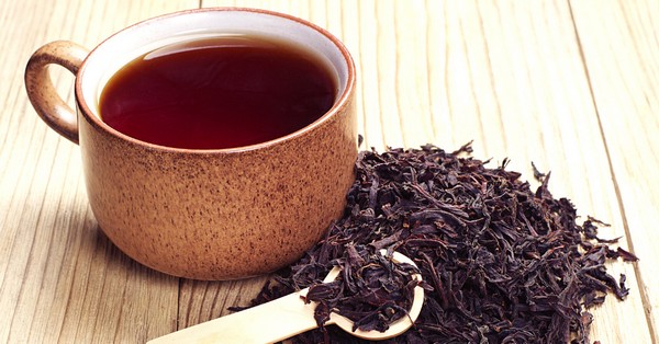 A fekete tea rendkvl sokoldal: tbbek kztt tmogatja az immunrendszert, megvja a fogakat, lnkt, s a testsly megrzsben is tmogat - a megfelel letmd mellett, termszetesen.